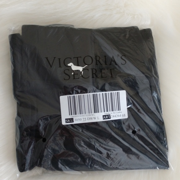 Size L🌺PINK VS YOGA SEQUINS LEGGINGS - Picture 3 of 6